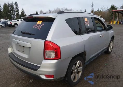 2011 Jeep Compass z USA, uszkodzony, nr VIN 1J4NF1FB1BD279807